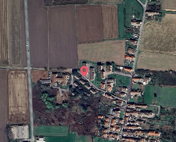 Foto Terreno agricolo a Parona di 9207 m² in vendita