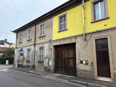 Foto Appartamento a Cesano Maderno di 112 m² con 4 locali in vendita