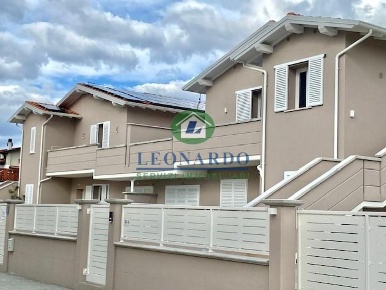 Foto Appartamento a Massa e Cozzile Margine Coperta Traversagna di 96 m²