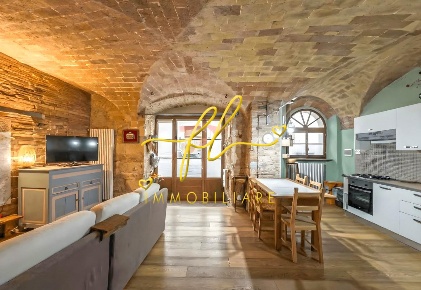 Foto Appartamento a Pomarance Centro di 90 m² con 3 locali in vendita