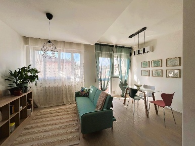 Foto Appartamento a Massa Marina di Massa Centro di 70 m² con 3 locali