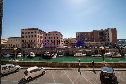 Foto Ufficio a Livorno Via Grande - Piazza della Repubblica di 90 m²
