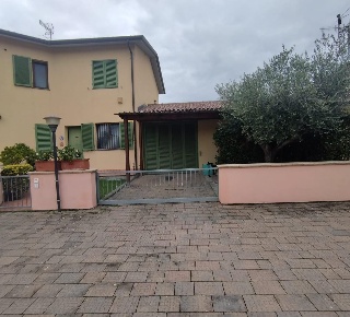 Foto Villa a schiera a San Giuliano Terme Pontasserchio, Pappiana di 130 m²