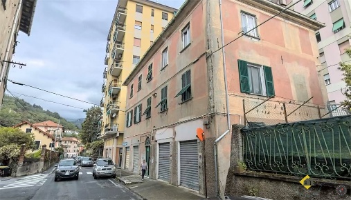 Foto Appartamento in Via Martiri della Libertà, Campomorone Centro di 93 m²