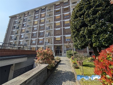 Foto Appartamento in Via Torretta, Banchette di 135 m² con 6 locali
