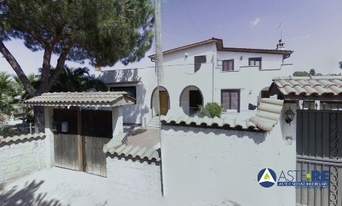 Foto Villa unifamiliare in loc. La Cogna Via dei Pini, Aprilia Cogna