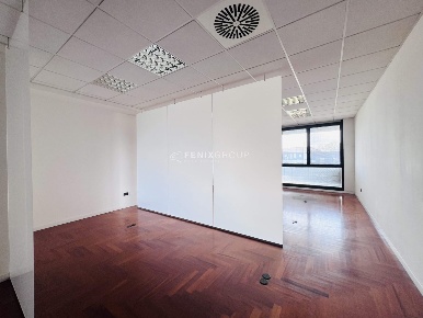 Foto Negozio in Via Venezia 85 B, Vigonza Centro di 61 m² con 1 locali