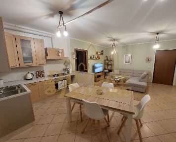 Foto Appartamento a Vogogna Centro di 83 m² con 4 locali in vendita