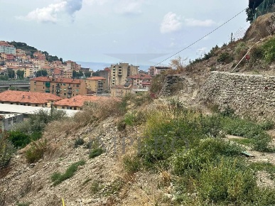 Foto Terreno agricolo in Via Monsignor Nicolò Peitavino, Ventimiglia