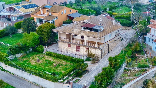 Foto Villa unifamiliare in C.da Fortugnello snc, Ragusa di 287 m²