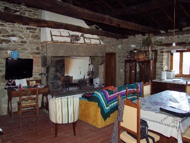 Foto Rustico a Londa di 87 m² con 3 locali in vendita