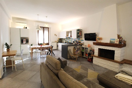 Foto Appartamento a Poggibonsi Centro di 75 m² con 3 locali in vendita