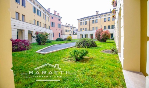 Foto Appartamento a Mantova Centro di 50 m² con 1 locali in vendita