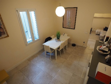 Foto Casa indipendente a Agliana Centro di 170 m² con 8 locali in vendita