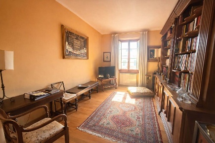 Foto Appartamento a Firenze Duomo di 110 m² con 6 locali in vendita