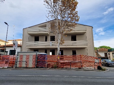 Foto Appartamento a Cecina Cecina Centro di 80 m² con 3 locali in vendita