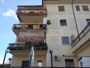 Foto Appartamento in Via Tiberina  75, Fiano Romano di 100 m² con 4 locali