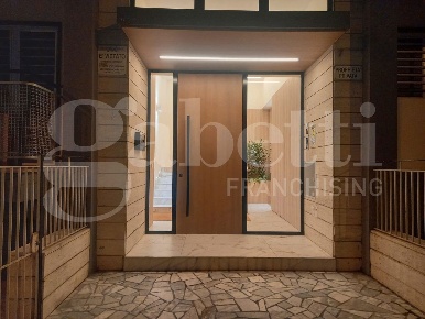 Foto Appartamento in Luigi Ricchioni, Bari Carrassi di 124 m² con 4 locali