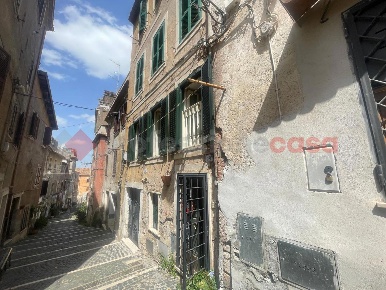 Foto Appartamento in Via del Duomo 58, Tivoli Centro Storico di 70 m²