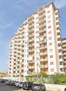 Foto Appartamento in Via Giuseppe Arcoleo 39, Palermo di 105 m² in vendita