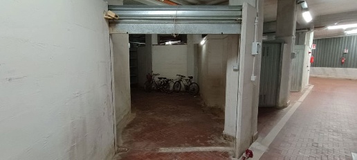 Foto Box in Via Milano 27, Varazze Centro di 34 m² in affitto