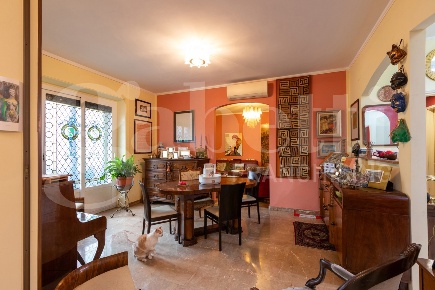 Foto Appartamento in Via Venini 16, Milano Centrale di 182 m² con 5 locali