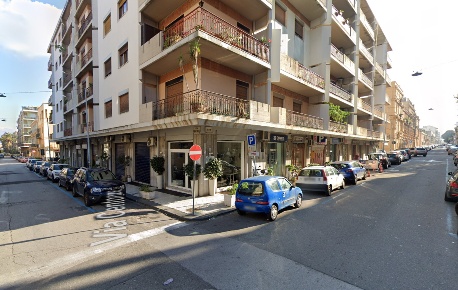 Foto Negozio in Via Nino Bixio 131, Messina San Martino di 30 m² in vendita
