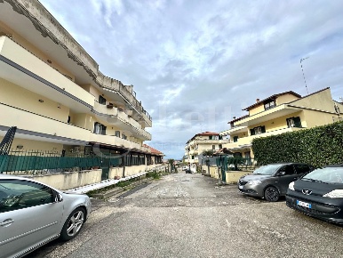 Foto Box in Via Corree Di Sotto 1, Marano di Napoli Centro di 20 m²