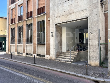 Foto Ufficio in Corso cavour 162, Garlasco Centro di 280 m² con 5 locali
