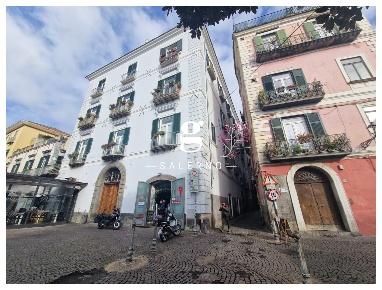 Foto Negozio in Antica Corte, Salerno Centro Storico - Teatro Verdi