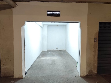 Foto Garage a Terni Centro Storico di 7 m² con 1 locali in affitto