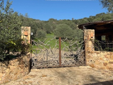 Foto Agriturismo in Via Orteduso 11, Castiadas Centro di 16518 m²