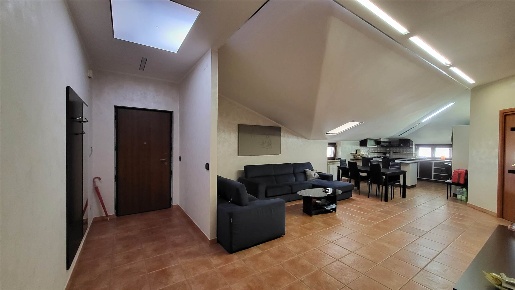 Foto Appartamento a Rose Petraro di 110 m² con 4 locali in vendita