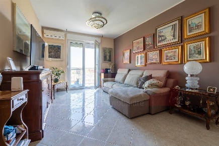 Foto Appartamento in Via Brodolini  18, Pieve Emanuele Centro di 85 m²