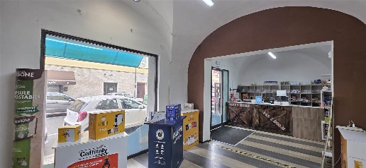 Foto Locale commerciale in VIA ROMA 313, Collesalvetti Centro di 83 m²