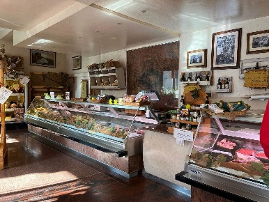 Foto Attività commerciale a Signa Centro di 137 m² con 3 locali in vendita