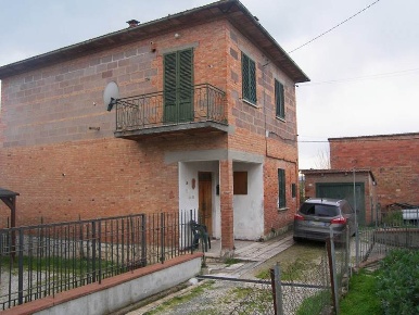 Foto Casa indipendente a Sinalunga Bettolle di 180 m² con 10 locali
