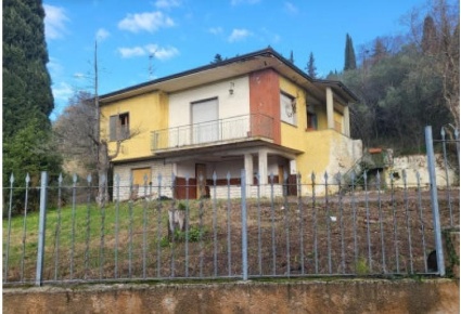 Foto Appartamento a Massarosa Bargecchia, Corsanico di 235 m² con 5 locali