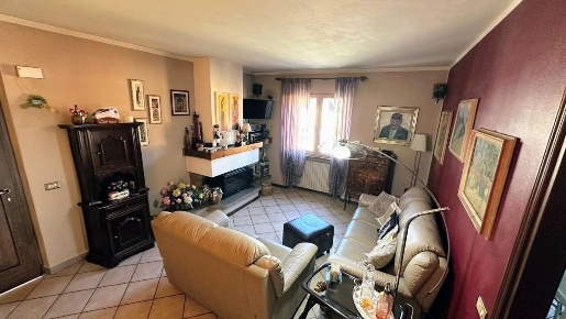 Foto Casa indipendente a Castelnuovo di Garfagnana Centro di 175 m²