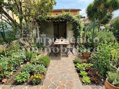 Foto Casa indipendente a Cascina Navacchio Nord - Zambra di 150 m²