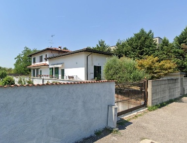 Foto Appartamento a Robecco sul Naviglio Centro di 650 m² con 4 locali