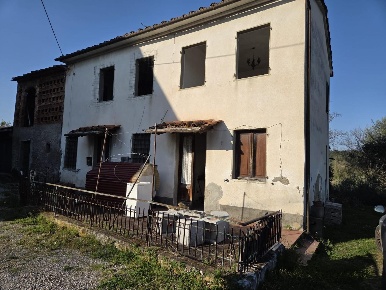 Foto Case semi ndipendenti a Montecarlo di 200 m² con 1 locali in vendita