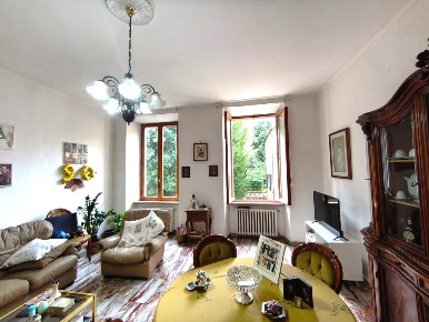 Foto Appartamento a Siena Pispini di 132 m² con 7 locali in vendita