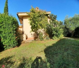 Foto Casa indipendente a Santa Luce di 130 m² con 6 locali in vendita