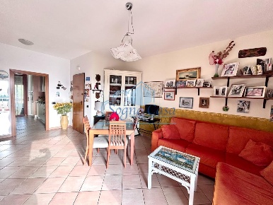 Foto Appartamento a Castelnuovo Magra Centro di 85 m² con 4 locali