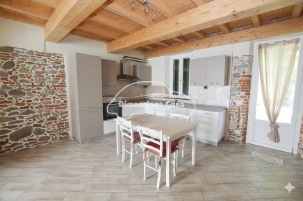 Foto Casa indipendente a Capannori Lammari - Lunata di 95 m² con 4 locali