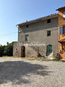Foto Rustico a Palaia di 135 m² con 6 locali in vendita