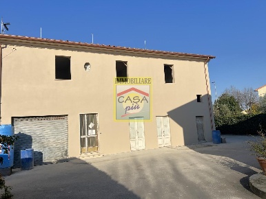 Foto Appartamento a Cascina Titignano - Visignano di 130 m² con 5 locali