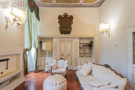 Foto Villa unifamiliare in Via Parrocchiale, Besana in Brianza Centro