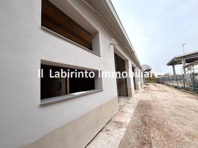 Foto Capannone industriale a Faenza di 84 m² in vendita